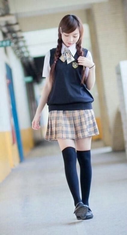 asian schoolgirl in uniform