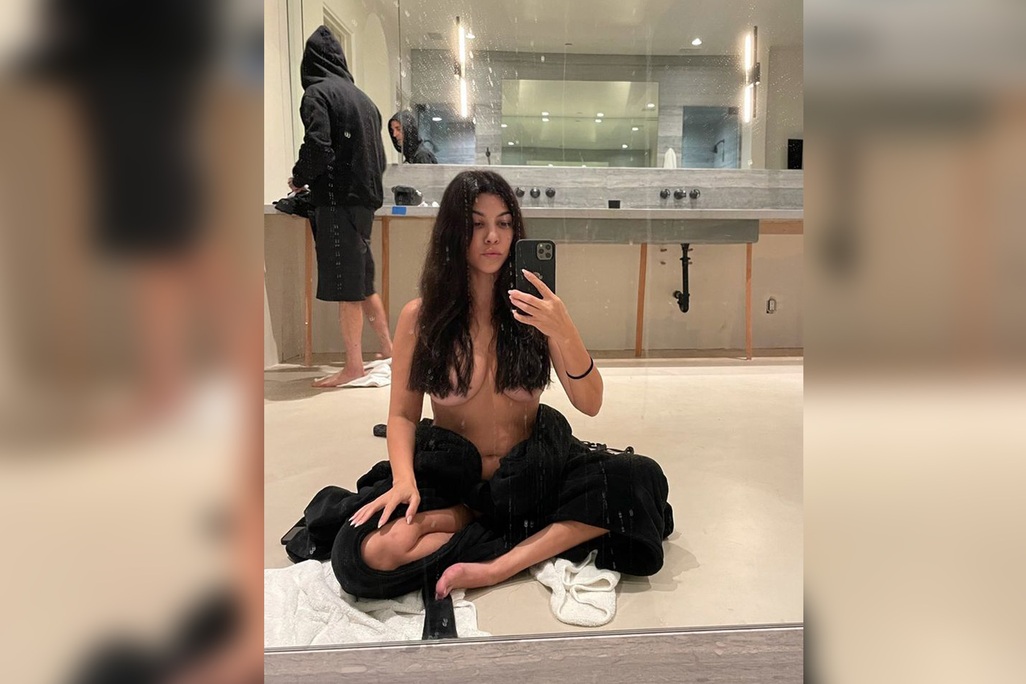bre simmons share kourtney kardashian leaked nude photos photos