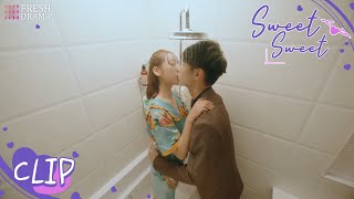 chris tocco recommends kissing games in bathroom pic