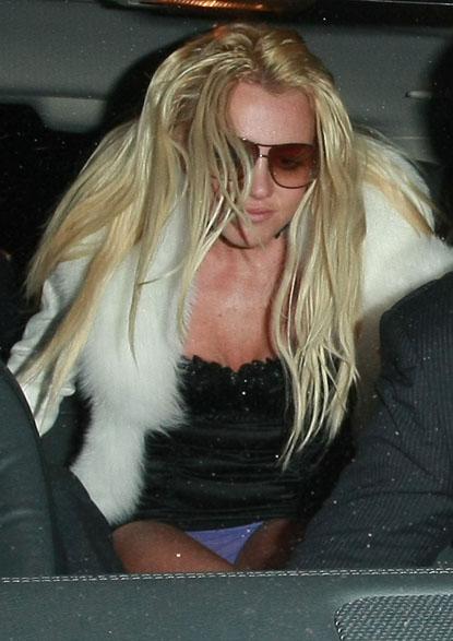 adrien banks recommends britney spears flash paparazzi pic