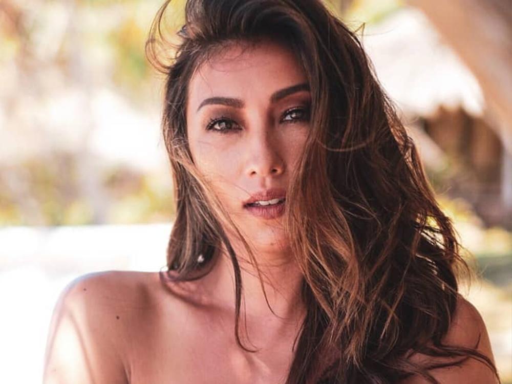 dottie nelson add solenn heussaff naked photo