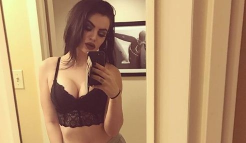 Paige Sex Tape Porn hitta singlar