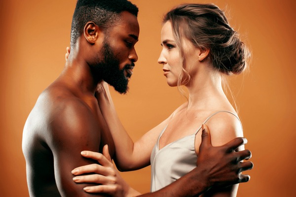 alice winder recommends White Woman Black Man Pictures