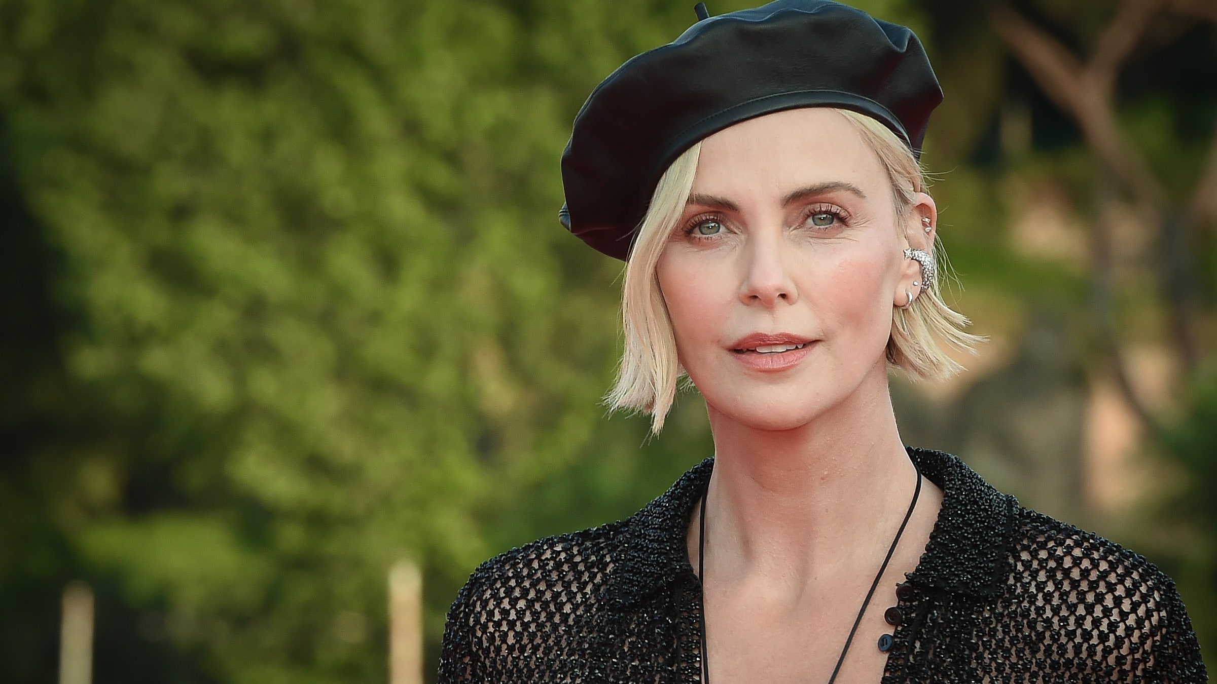 darren pears recommends Charlize Theron Look Alikes