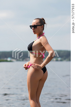chandler obrien share girl taking bikini off photos