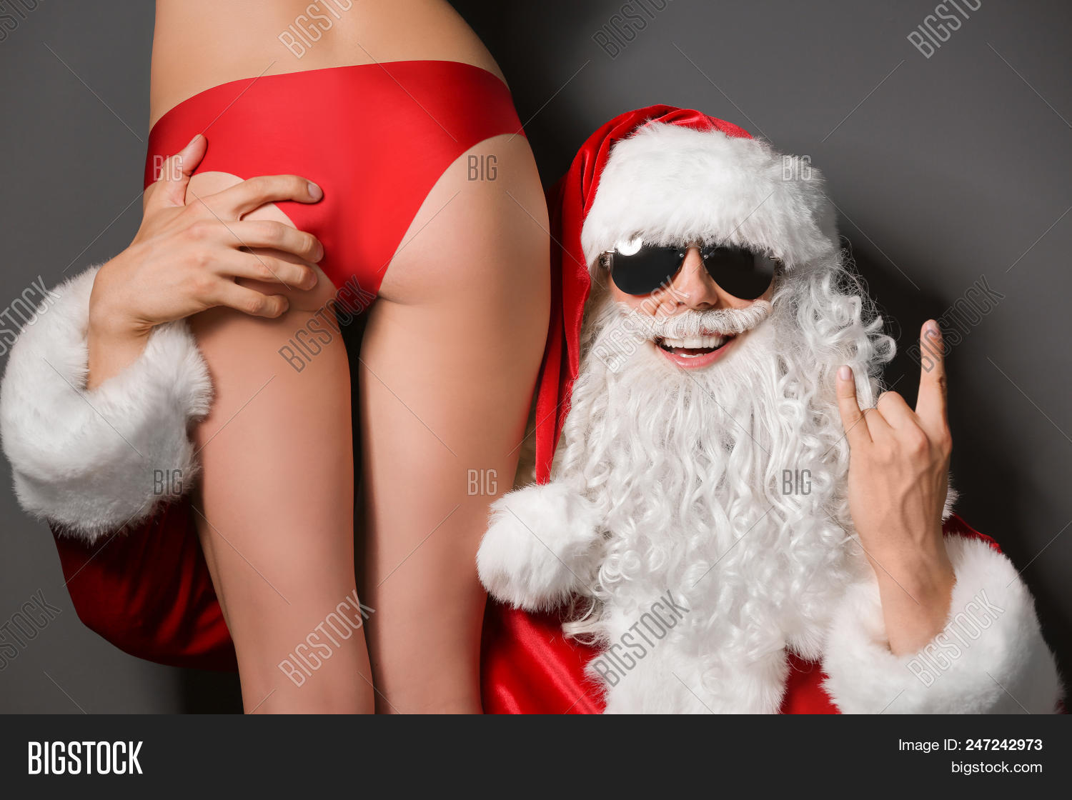 brett franks recommends sexy mrs claus nude pic