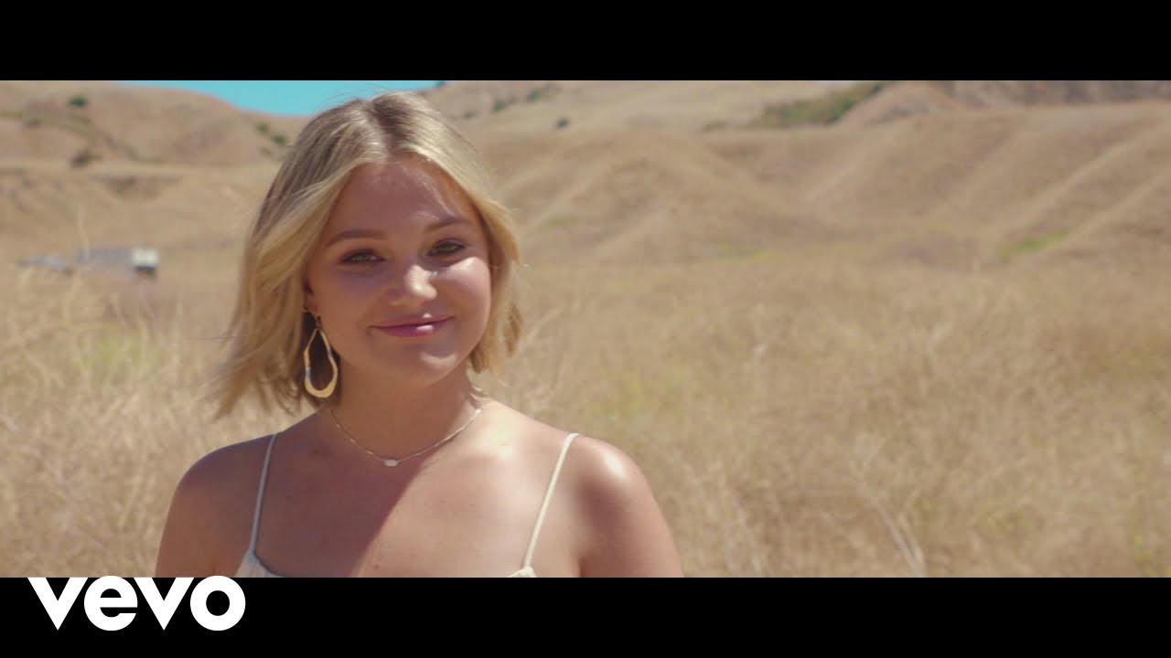christopher smithee recommends olivia holt leaked pics pic