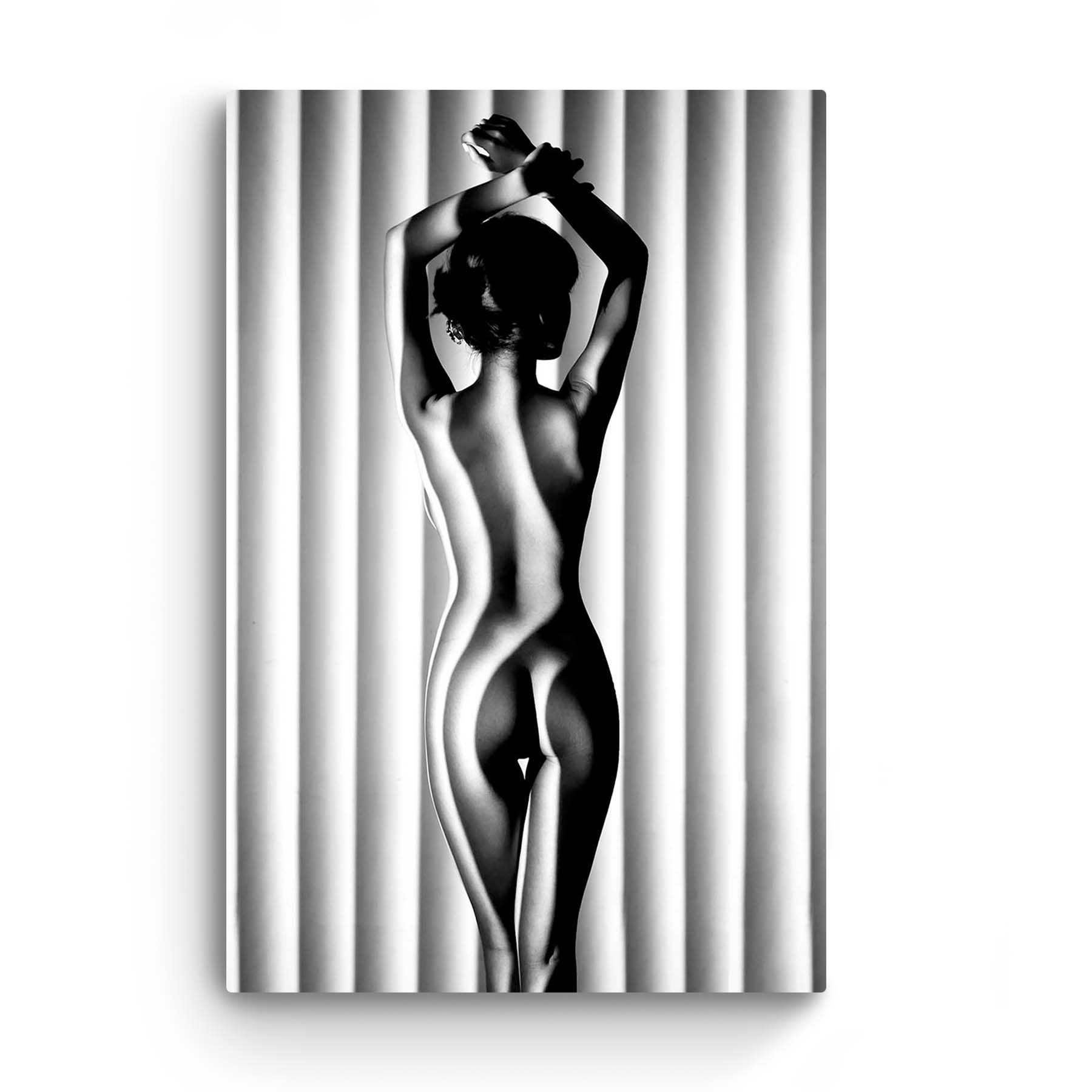alan cooke recommends nude art black and white pic
