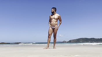 debalina majumder recommends Hot Naked Guys On Beach Porn