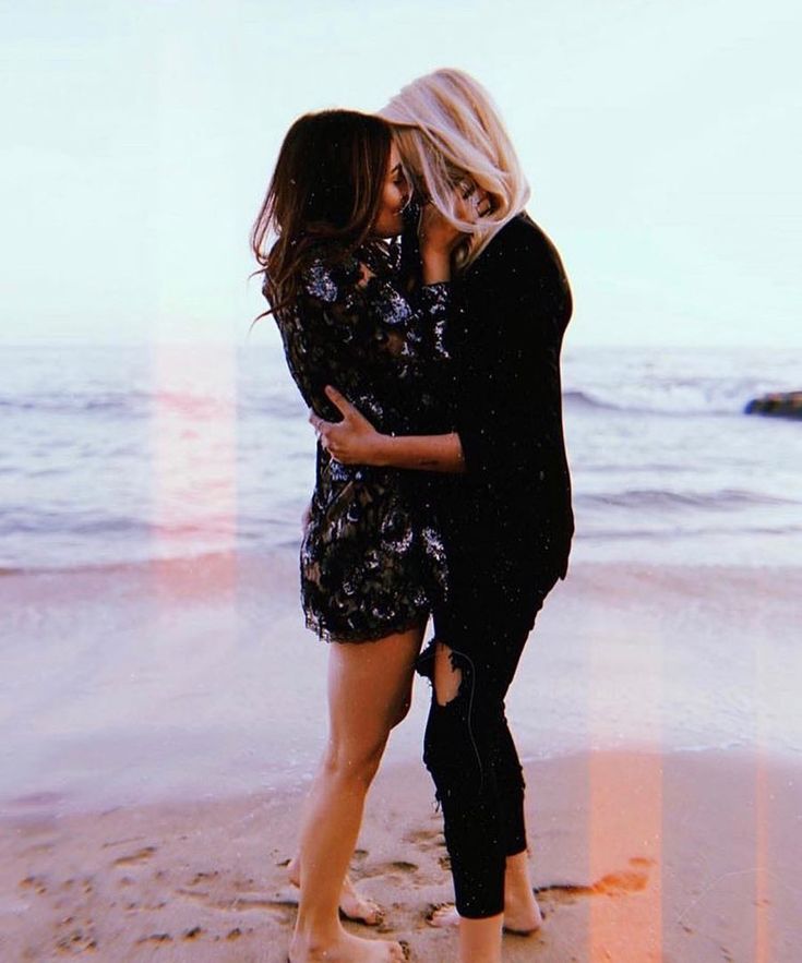 beach lesbians tumblr