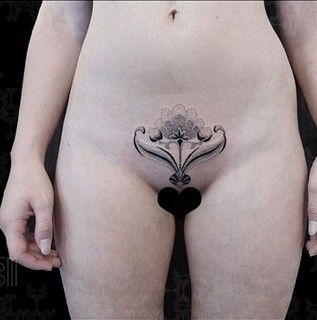 andrew vermaak recommends Women With Tattoos On Their Vaginas