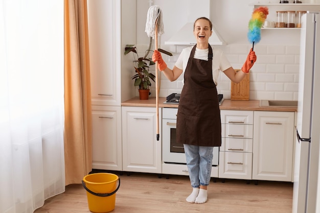 christian tobin recommends standing in the kitchen with nothing but her apron on pic