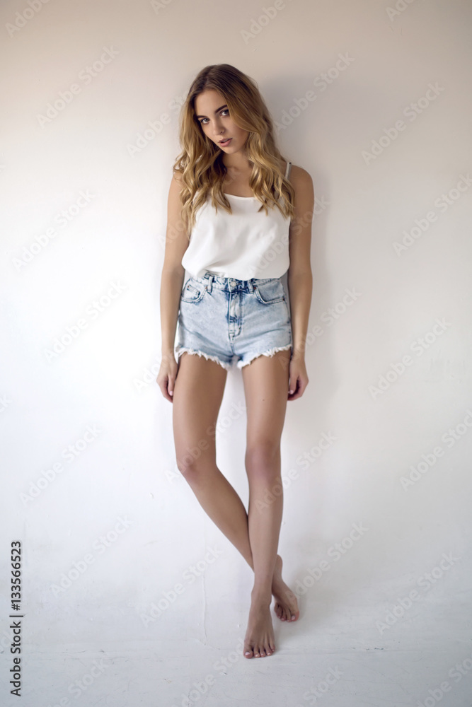 amanda kolenski add hot blonde girls in short shorts photo
