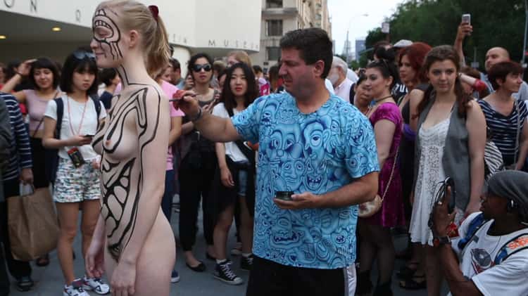 devin donohoe recommends female body painting vimeo pic