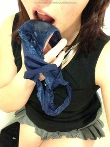 carmi regencia add girl licking her panties photo