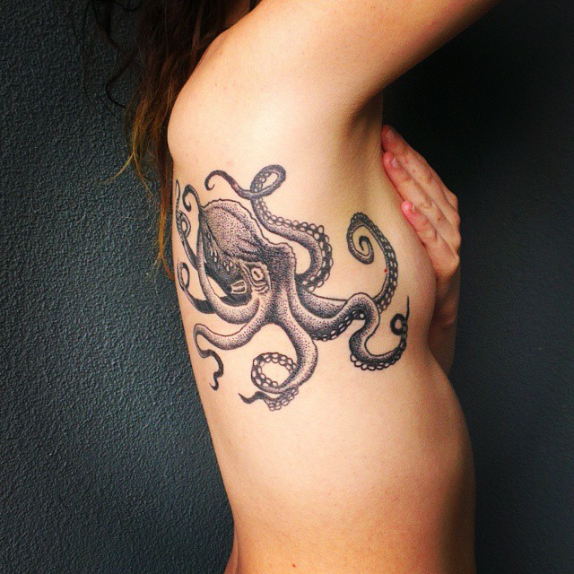 Girl With The Octopus Tattoo in wallenhorst