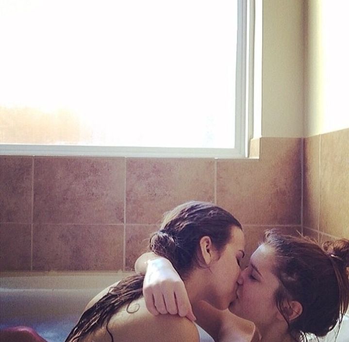 cynthia hicklin recommends girls kissing in bathtub pic