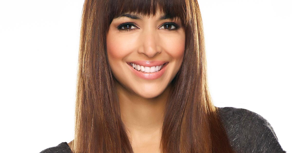donna s brown recommends Hannah Simone Breasts