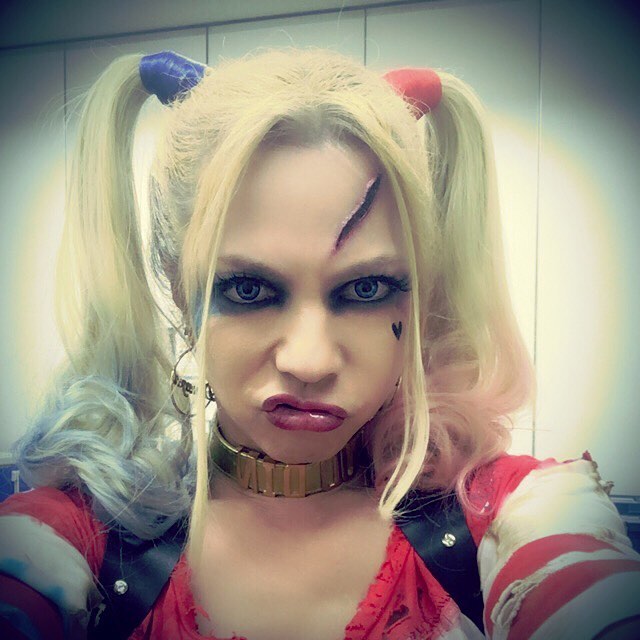 cynthia callahan recommends Harley Quinn Cosplay Strip