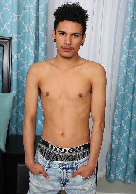ahmad nidzar share hot naked mexican teens photos