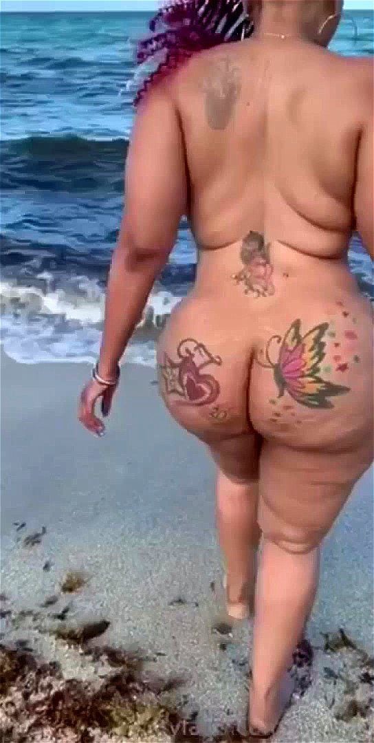 alicia kirsch add huge booty on the beach porn photo