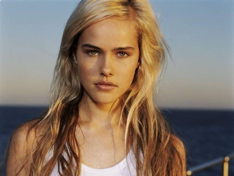 ally pettit recommends isabel lucas hot pic