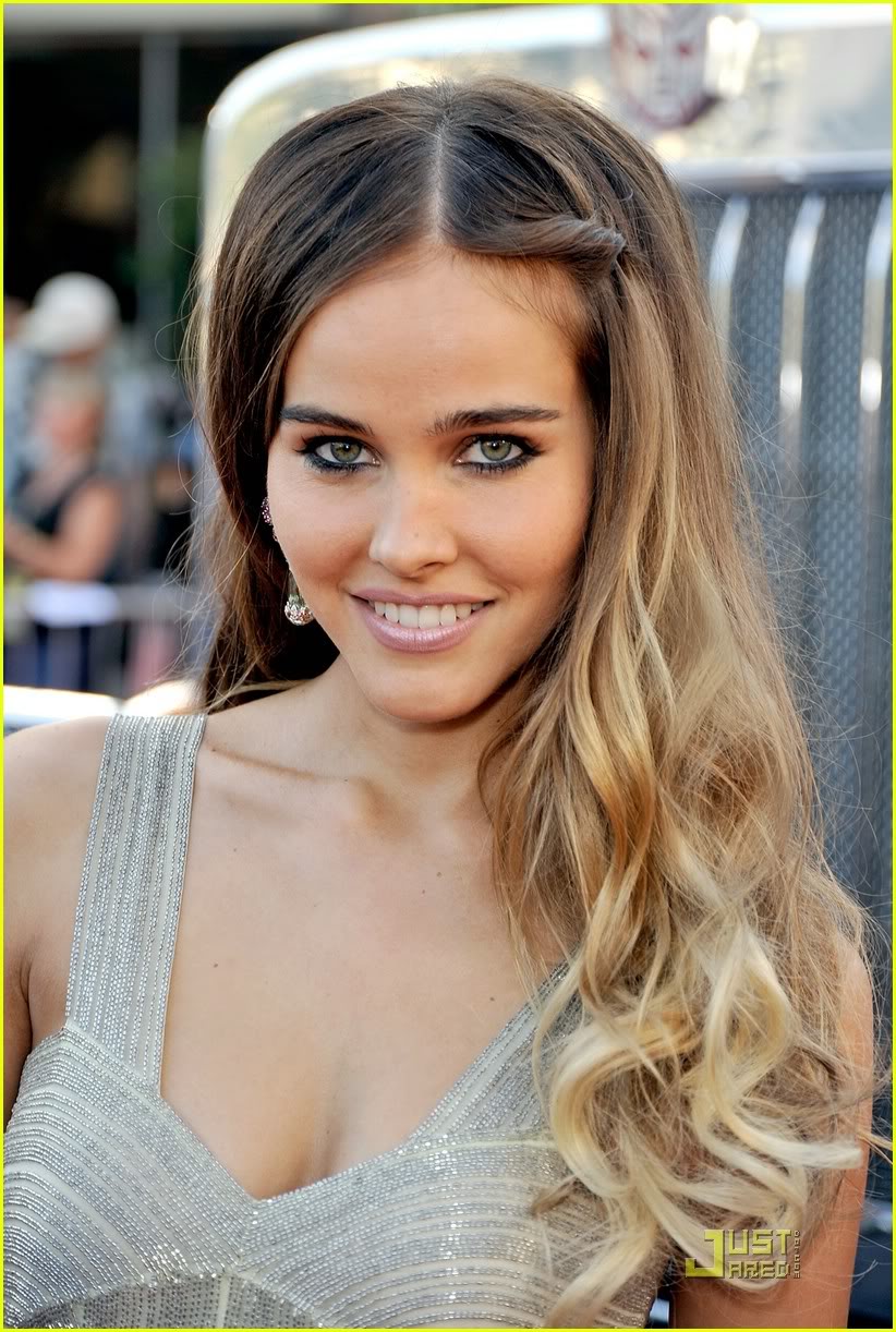 daniel dugger share isabel lucas hot photos