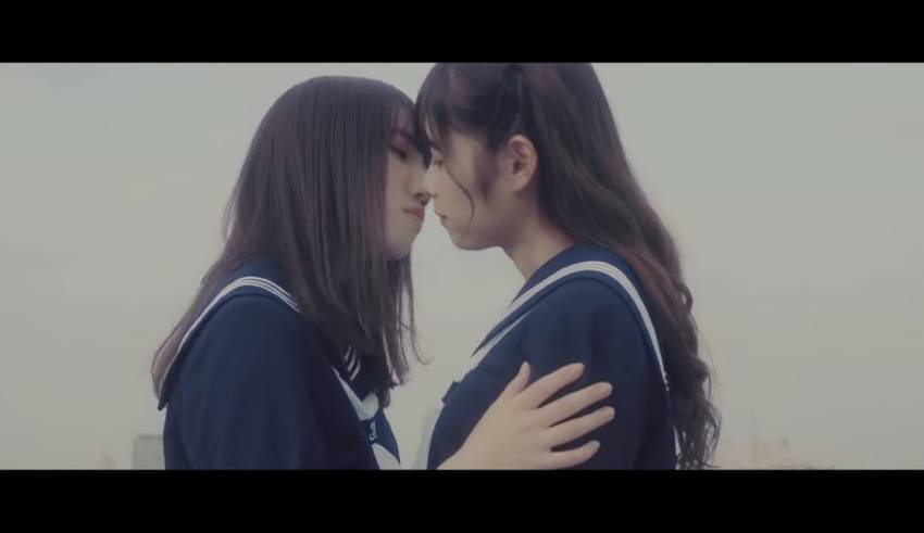 angila jordan recommends Japanese Girls Kissing Videos