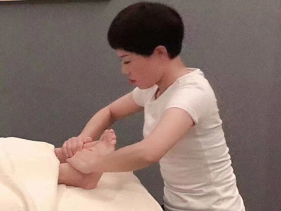 alvin madrigal add japanese wife home massage photo