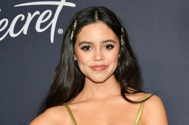 arron miles add photo jenna ortega sexy