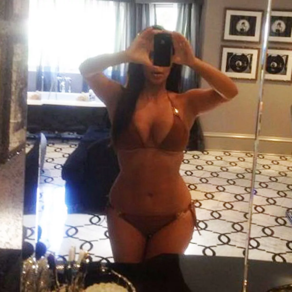 billy cannaday recommends kim k nude bathroom selfie pic