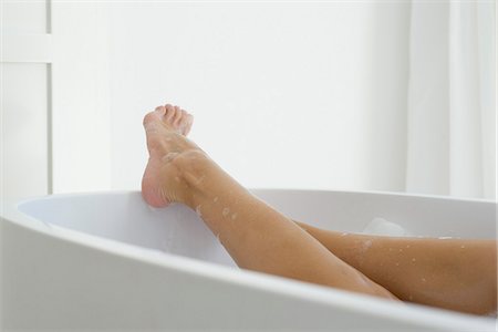 alex lucero recommends Legs In Bubble Bath