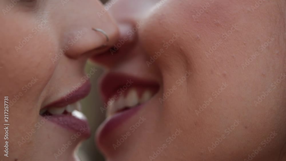 anca t recommends lesbian deep tongue kissing pic