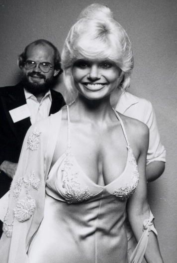 arianna harder add loni anderson boobs photo