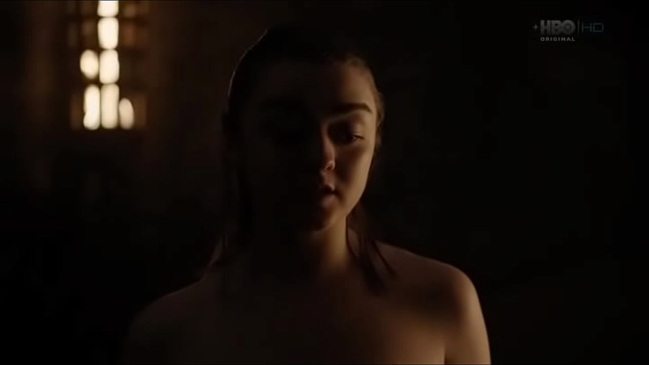 Maisie Williams Hot Nude girl gina