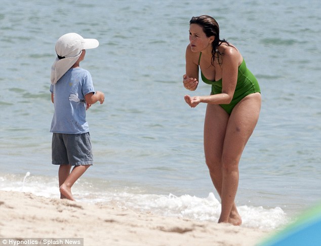 christopher geraci recommends Mariska Hargitay Bikini Photos