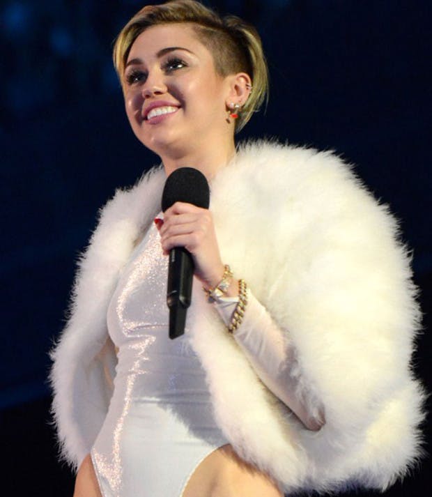 citra simbolon recommends Miley Cyrus Vagina Slip