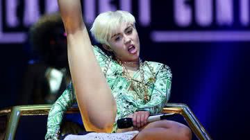 denise mower add miley cyrus vagina slip photo