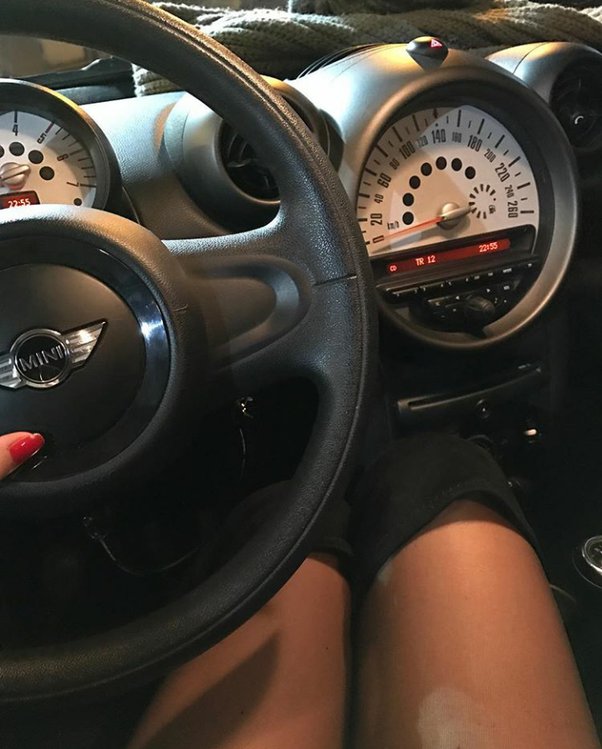 bob featherstone recommends mini skirt in car pic