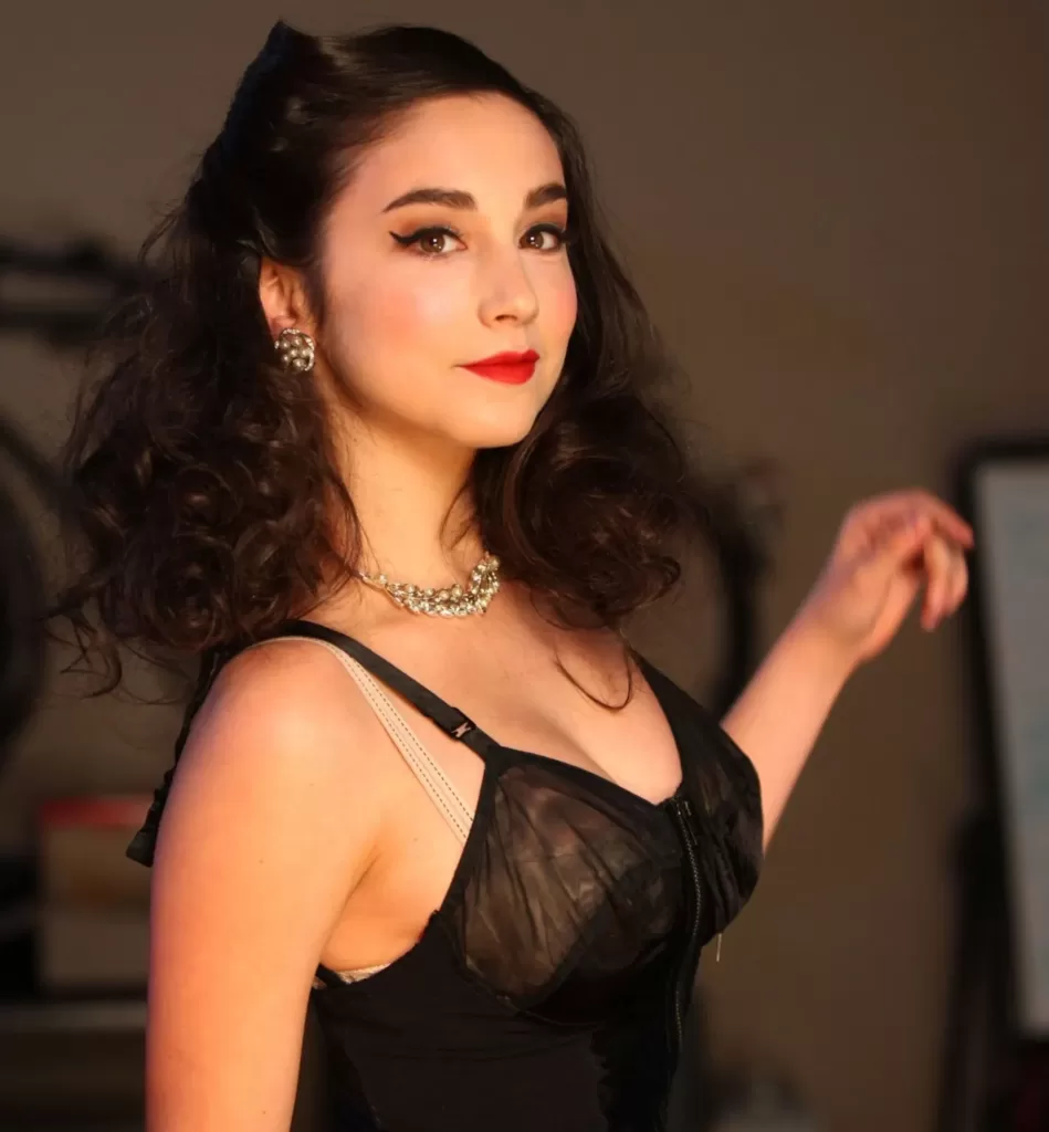 alexis buckley recommends molly ephraim nipple pic