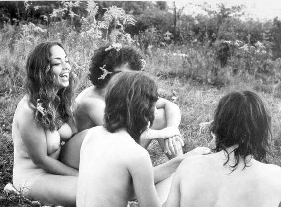 Naked Pictures Of Woodstock with bondage