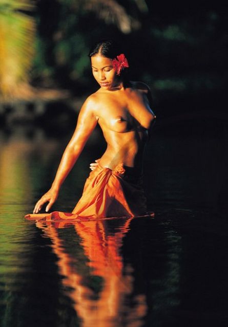 andre tanujaya recommends nude pacific island girls pic