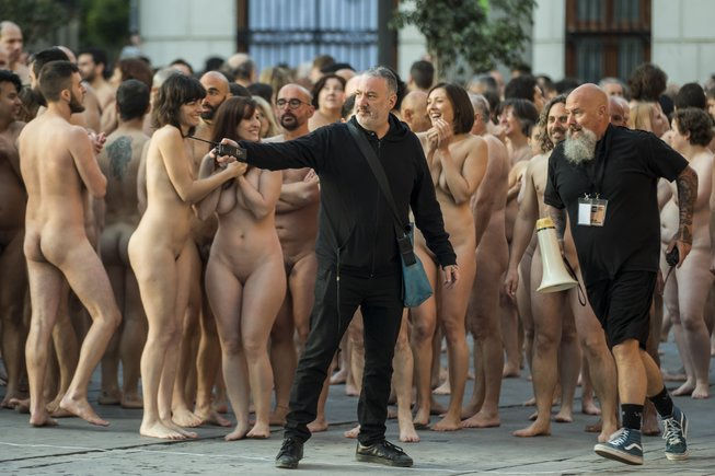 diana villegas add photo nude women in street