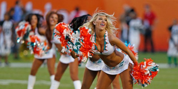 bonnie kuhns recommends sexiest cheerleaders in nfl pic