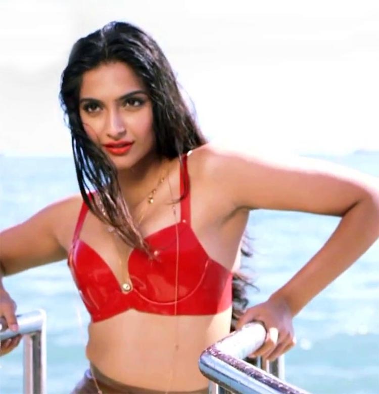 cristen price recommends Sonam Kapoor Sexiest Pics
