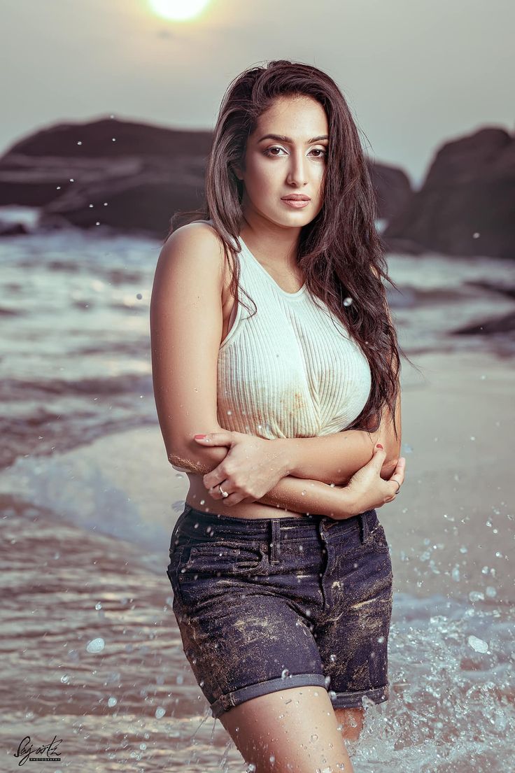 carlee bailey add sri lankan hot models photo