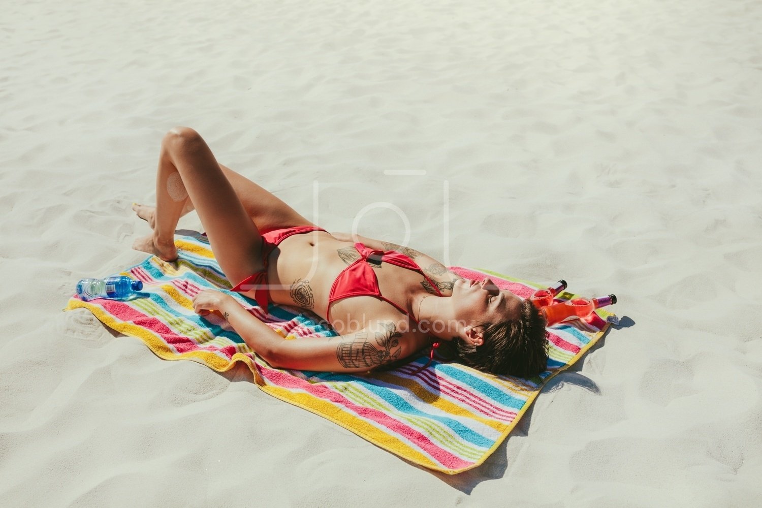 bryan gutierrez recommends tanning on the beach photography pic