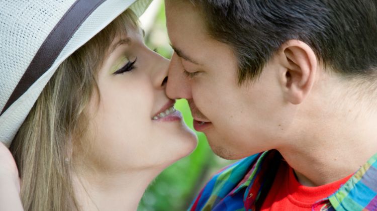 brandi ide recommends teen girls kissing tube pic