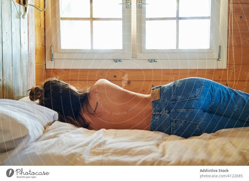 apple zafra add topless girl in bed photo