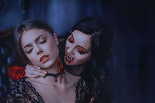clare hendry recommends vampire bites woman neck pic